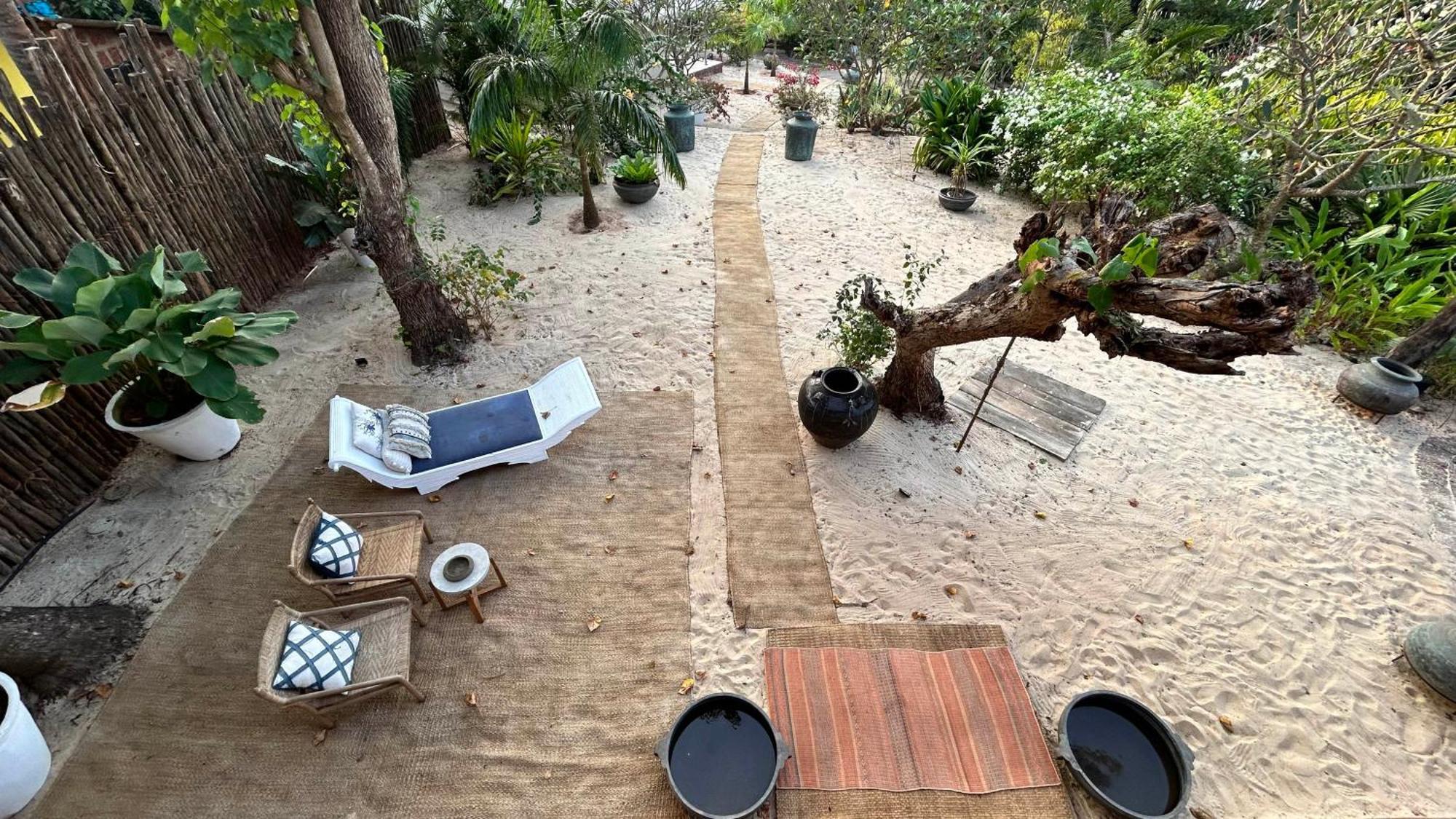 Saffronstays Stella Maris - Luxury Beach Front Villa Near Redi Beach Querim Exterior photo