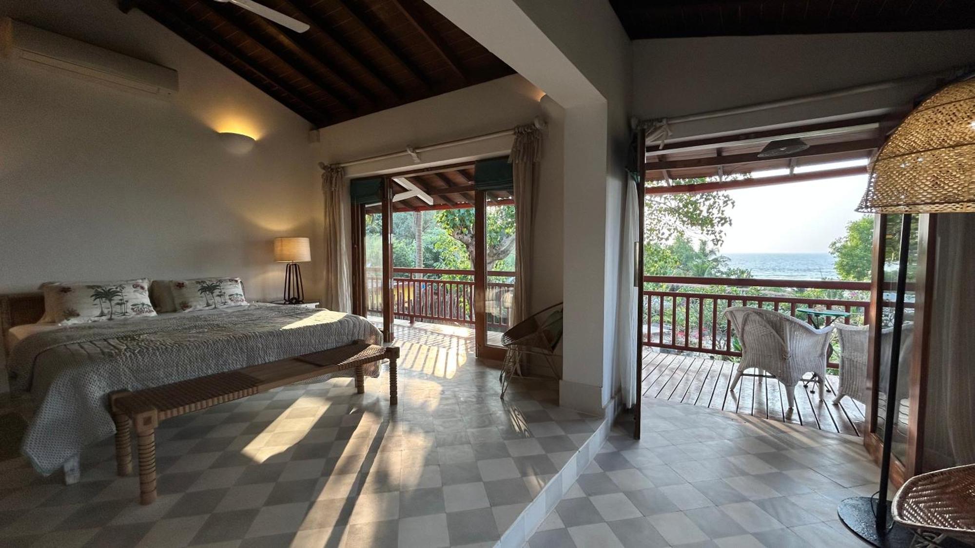 Saffronstays Stella Maris - Luxury Beach Front Villa Near Redi Beach Querim Exterior photo